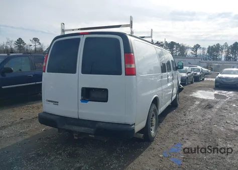 2014 Chevrolet Express 2500 Work Van z USA, uszkodzony, nr VIN 1GCWGFCA4E1128319